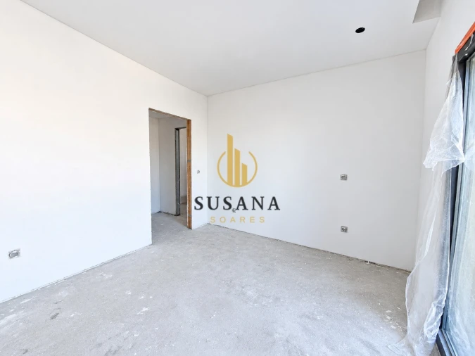 Apartamento T1 para Venda em Viseu Foto 7