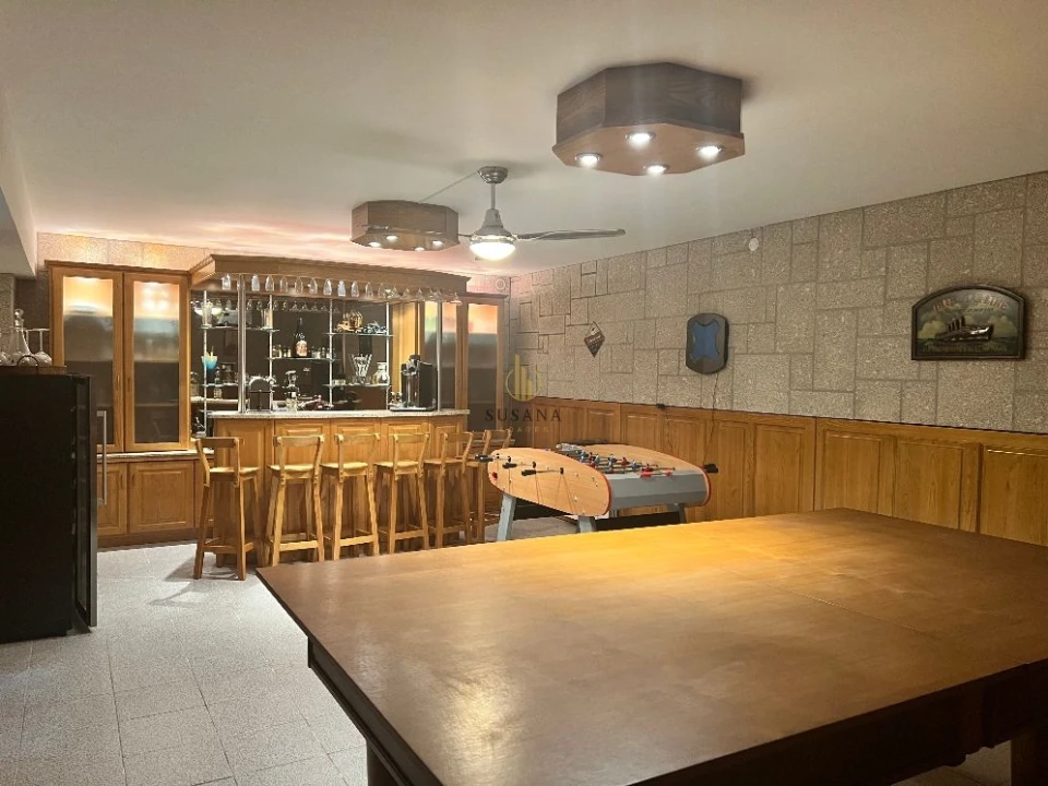 Moradia T0 para Venda em Arnas Foto 1