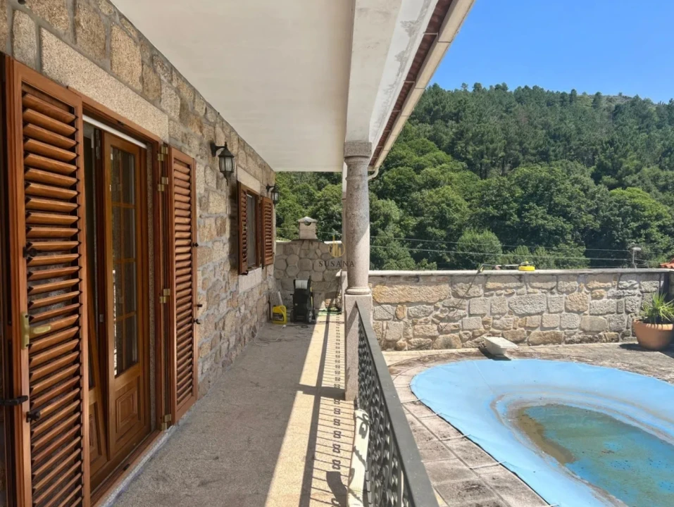 Moradia T0 para Venda em Arnas Foto 10