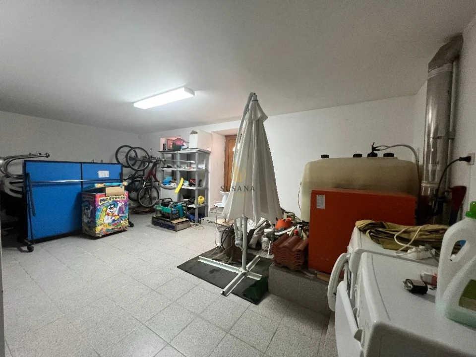 Moradia T0 para Venda em Arnas Foto 6