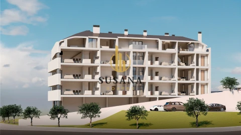 Apartamento T4 para Venda em Repeses e São Salvador