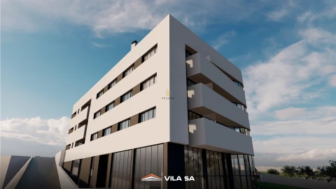 Apartamento T4 para Venda em Repeses e São Salvador