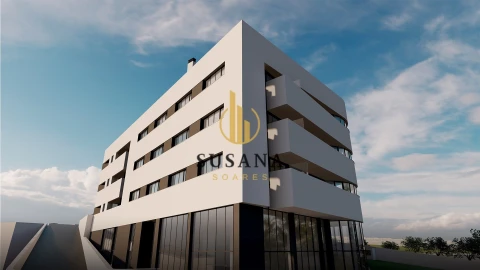 Apartamento T4 para Venda em Repeses e São Salvador