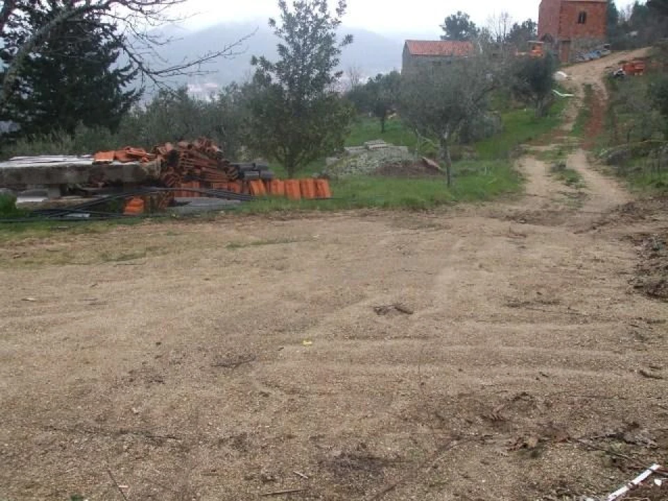 Quinta T0 para Venda em Teixoso e Sarzedo Foto 5