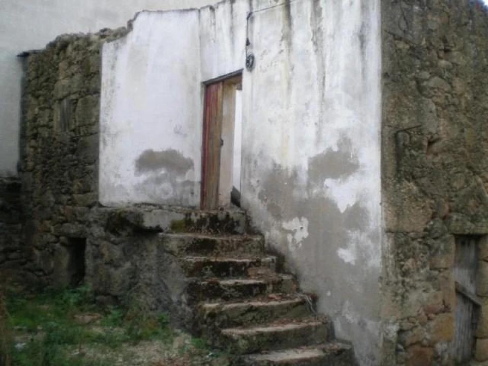 Moradia T0 para Venda em Peraboa Foto 2