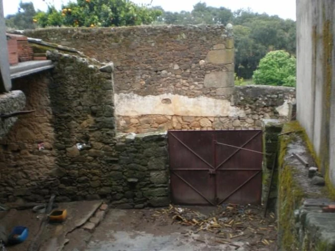 Moradia T2 para Venda em Capinha Foto 4