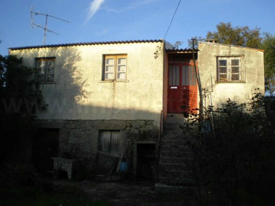 Moradia T2 para Venda em Caria Foto 1