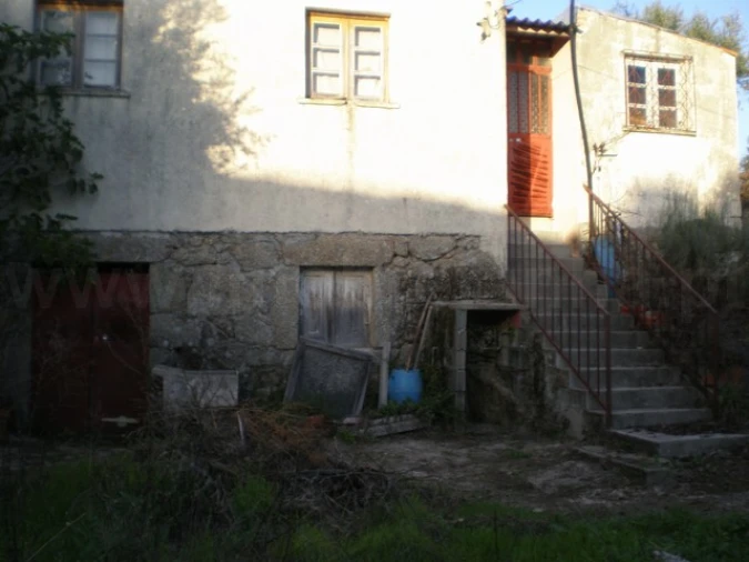 Moradia T2 para Venda em Caria Foto 2