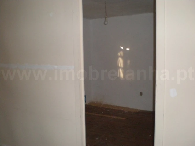 Moradia T2 para Venda em Caria Foto 4