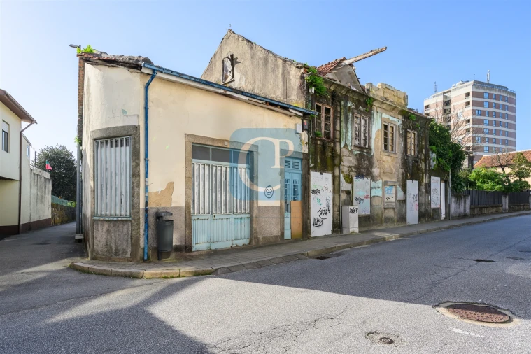 Terreno para Venda em Cidade da Maia Foto 4