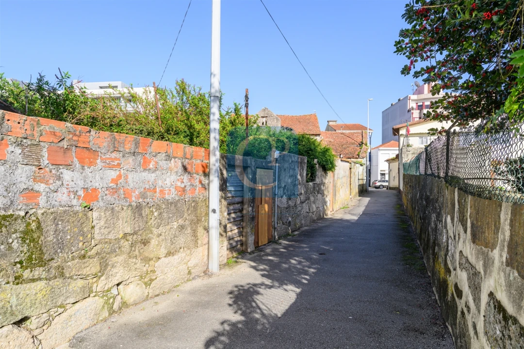 Terreno para Venda em Cidade da Maia Foto 10