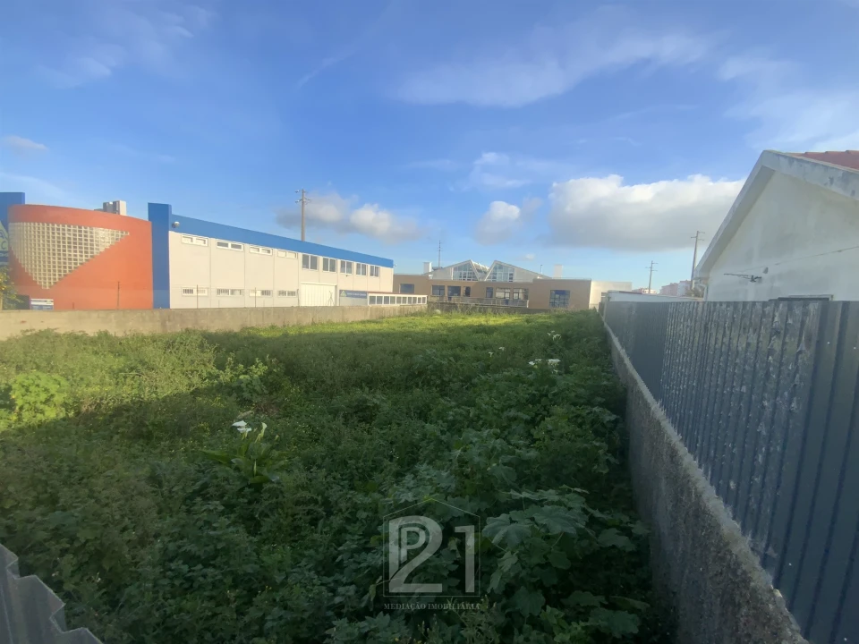 Terreno para Venda em Cacém e São Marcos Foto 2