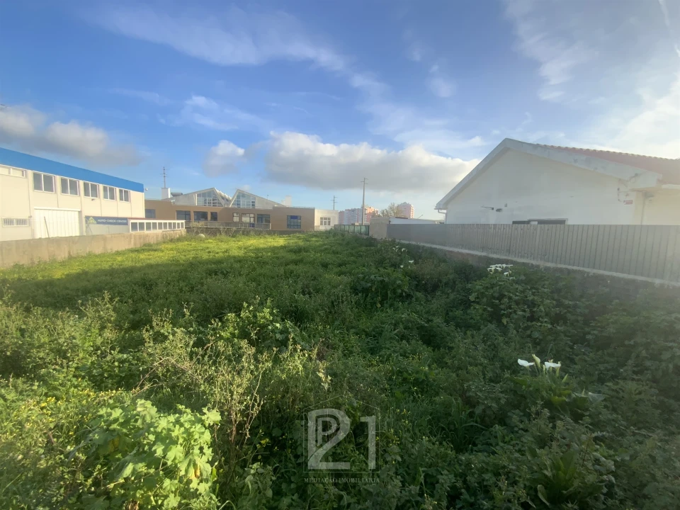 Terreno para Venda em Cacém e São Marcos Foto 8