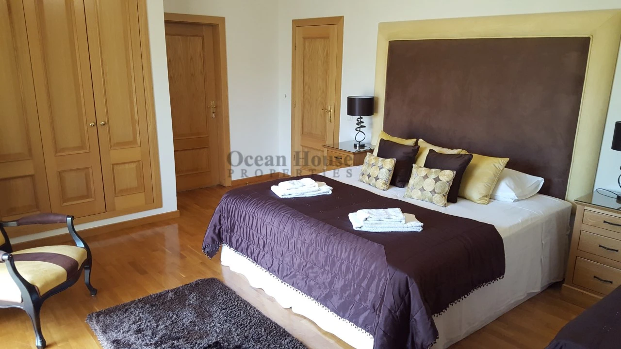 Moradia T8 para Venda em Almancil Foto 8