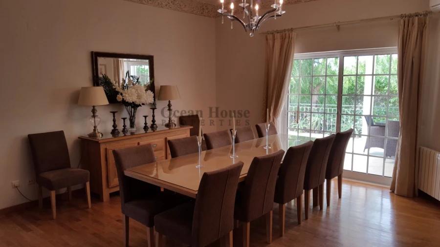 Moradia T8 para Venda em Almancil Foto 5