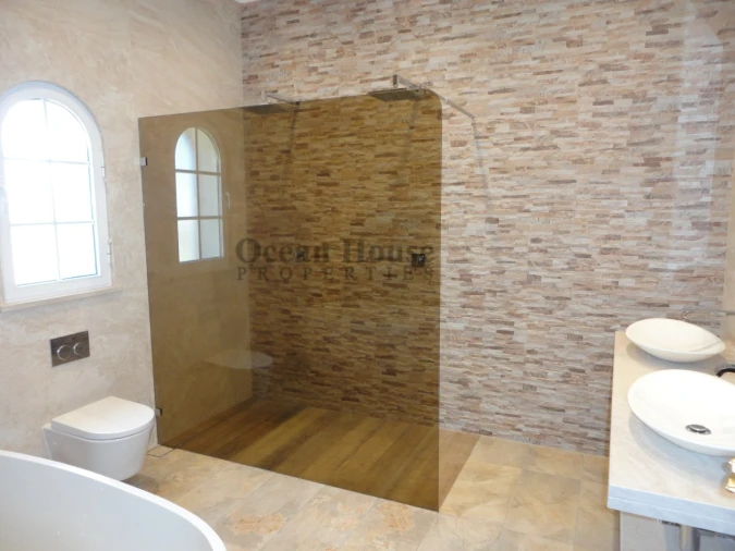 Moradia T8 para Venda em Almancil Foto 21