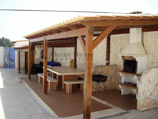 Moradia T14 para Venda em Albufeira e Olhos de Água Foto 4