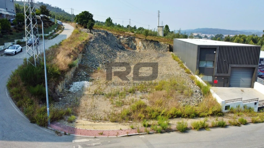 Terreno para Venda em Campo e Sobrado Foto 3