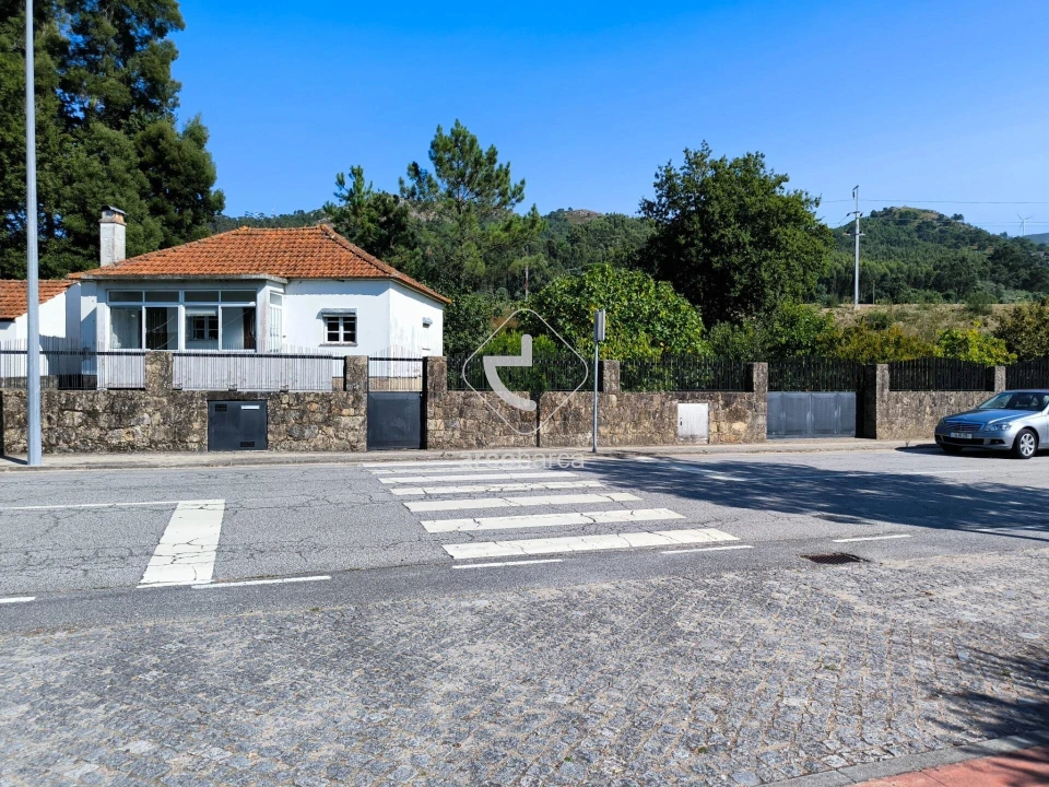 Moradia T4 para Venda em Vila Nova de Cerveira e Lovelhe Foto 13