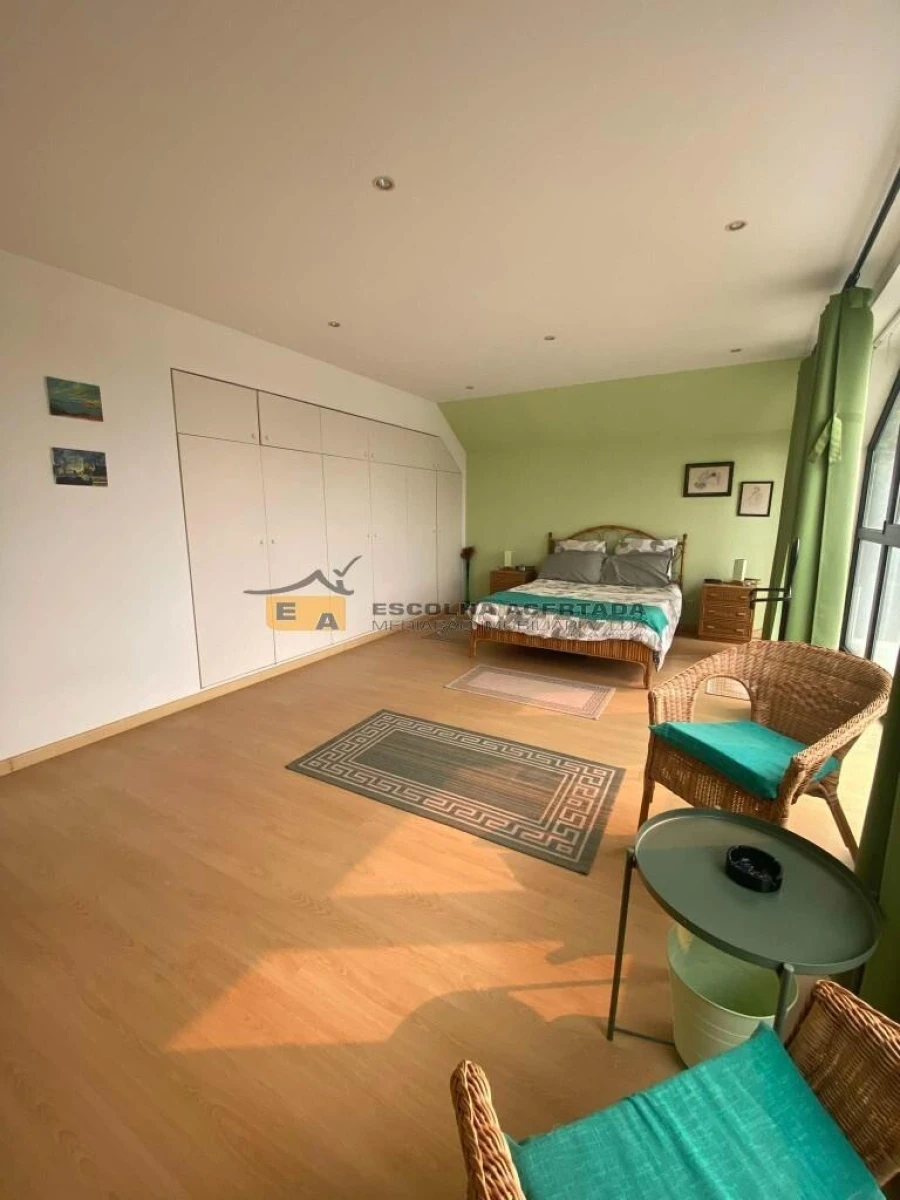 Moradia T5 para Venda em Aveleda Foto 12