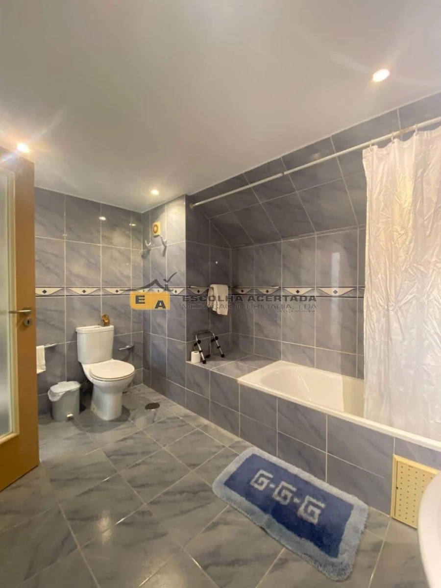 Moradia T5 para Venda em Aveleda Foto 43