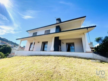 Moradia T7 para Venda em Seixas