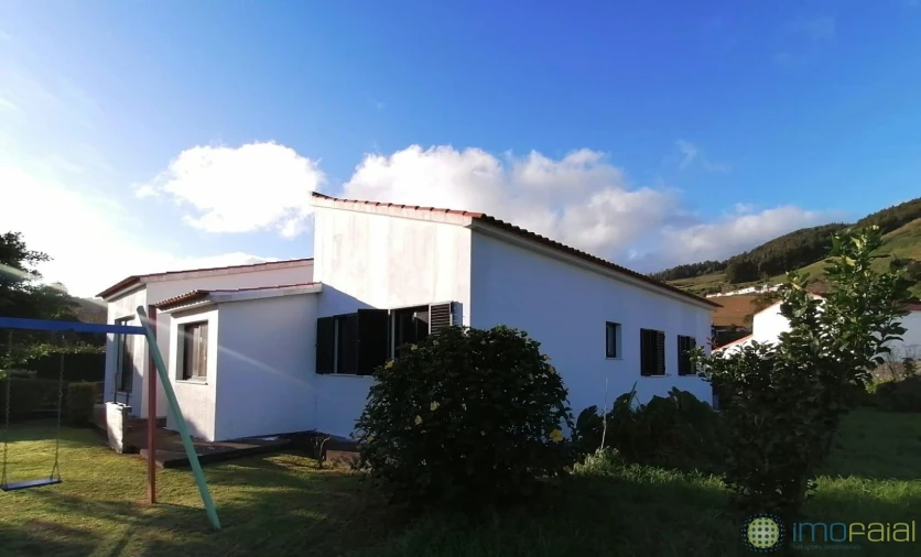 Moradia T3 para Venda em Flamengos Foto 3