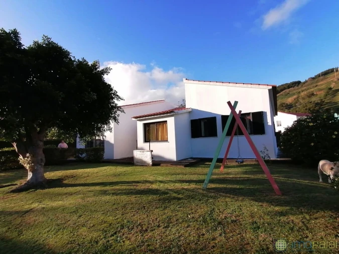 Moradia T3 para Venda em Flamengos Foto 2