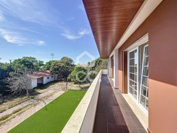 Moradia T4 para Venda em Caldas da Rainha - Santo Onofre e Serra do Bouro