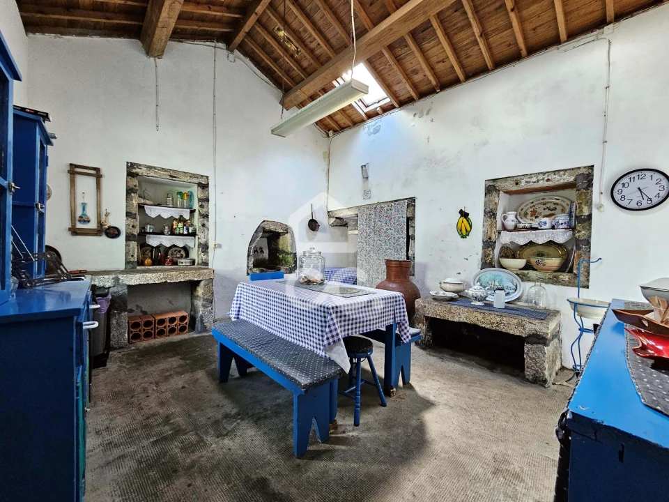 Moradia T5 para Venda em Ribeira Grande (Matriz) Foto 3