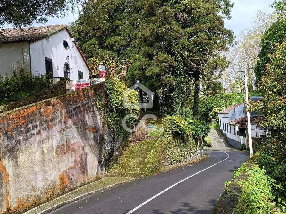 Moradia T5 para Venda em Ribeira Grande (Matriz) Foto 7