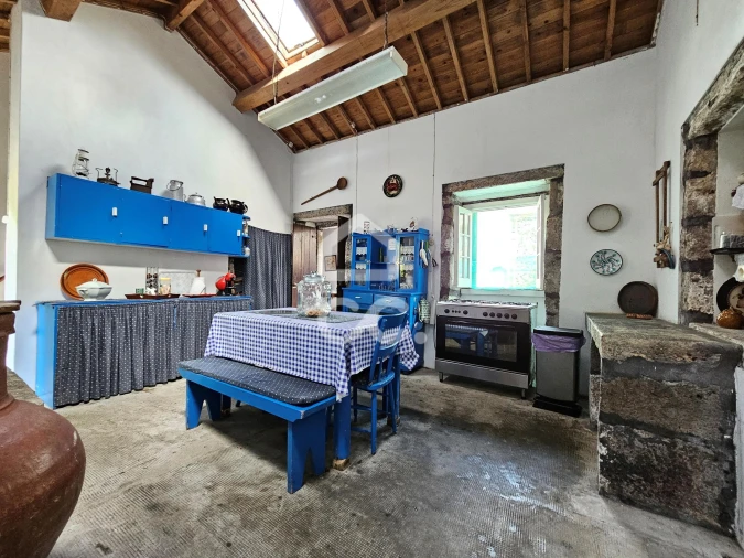 Moradia T5 para Venda em Ribeira Grande (Matriz) Foto 2