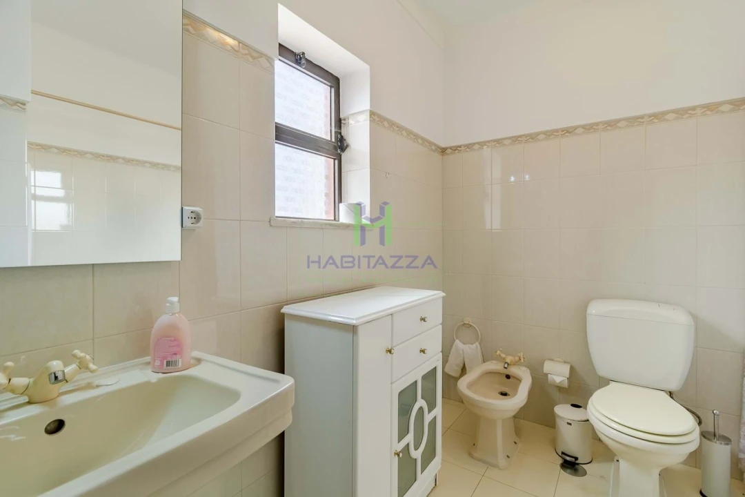 Moradia T2 para Arrendamento em Luz Foto 12