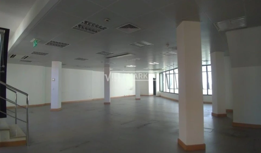 Prédio para Venda em Nossa Senhora da Conceição, São Pedro e São Dinis Foto 5