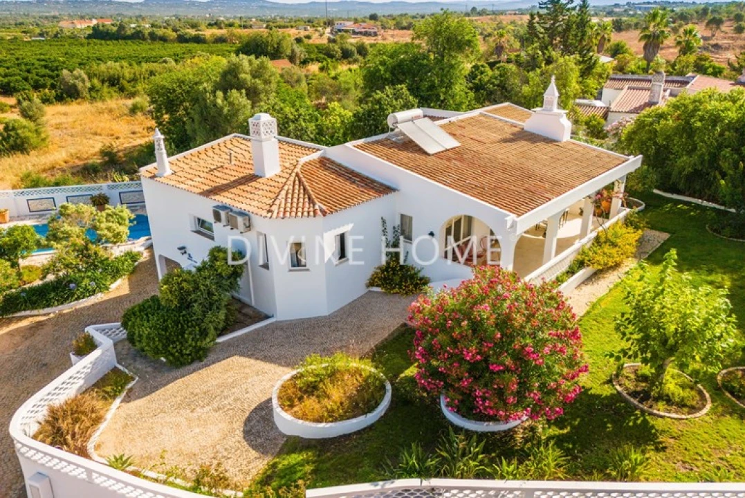 Moradia T4 para Venda em São Silvestre Foto 36