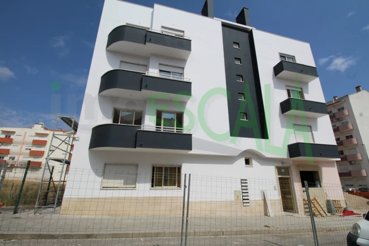 Apartamento T3 para Venda em Cartaxo e Vale da Pinta Foto 3