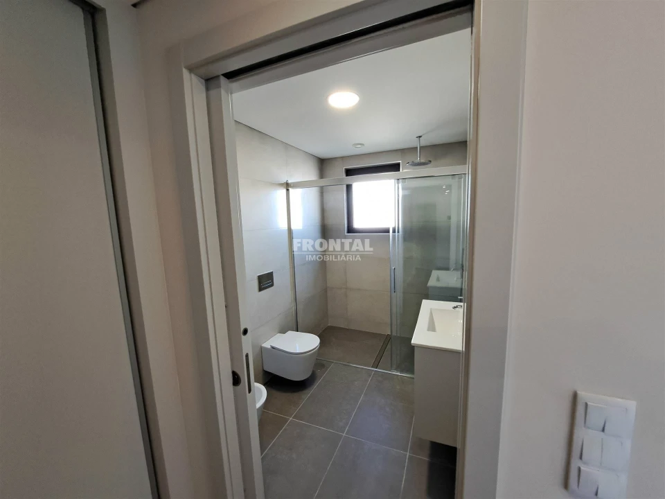 Apartamento T4 para Venda em Cedofeita, Santo Ildefonso, Sé, Miragaia, São Nicolau e Vitória Foto 8