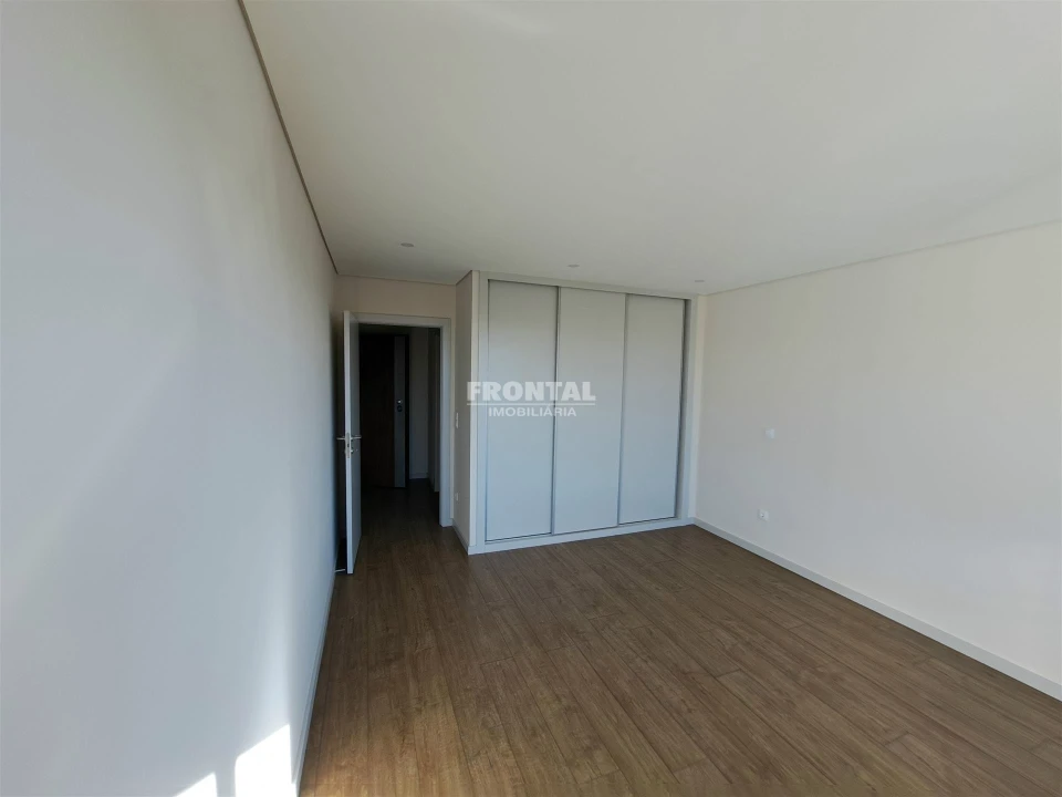 Apartamento T4 para Venda em Cedofeita, Santo Ildefonso, Sé, Miragaia, São Nicolau e Vitória Foto 10