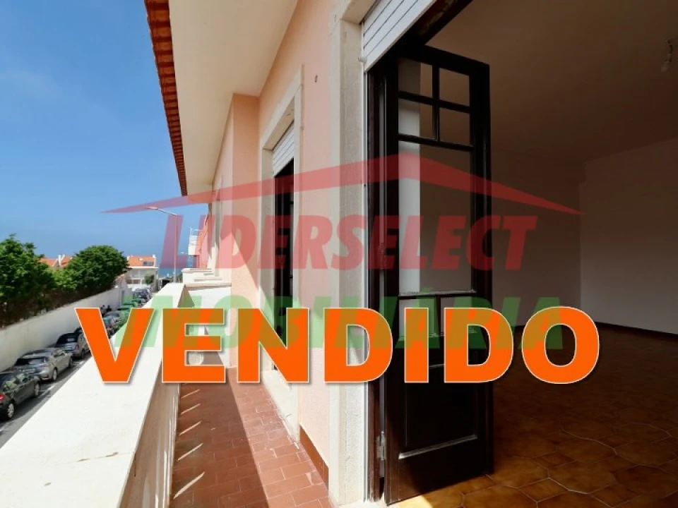 Apartamento T1 para Venda em Silveira Foto 1