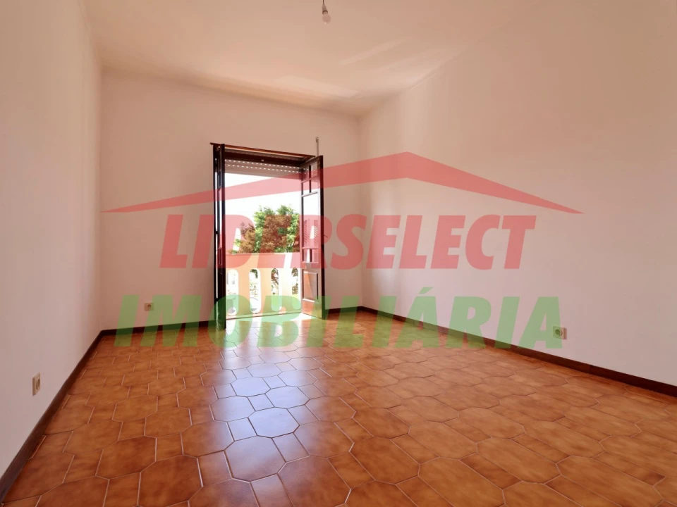 Apartamento T1 para Venda em Silveira Foto 7