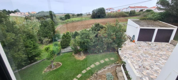 Moradia T5 para Venda em Atouguia da Baleia