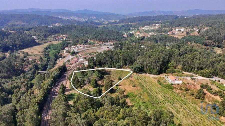 Terreno para Venda em Parada de Todeia Foto 2