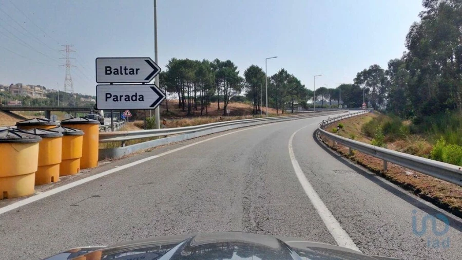 Terreno para Venda em Parada de Todeia Foto 8