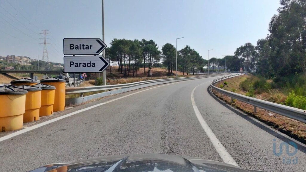 Terreno para Venda em Parada de Todeia Foto 8