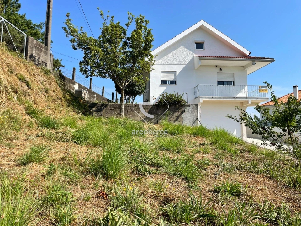 Moradia T4 para Venda em Grade e Carralcova Foto 1