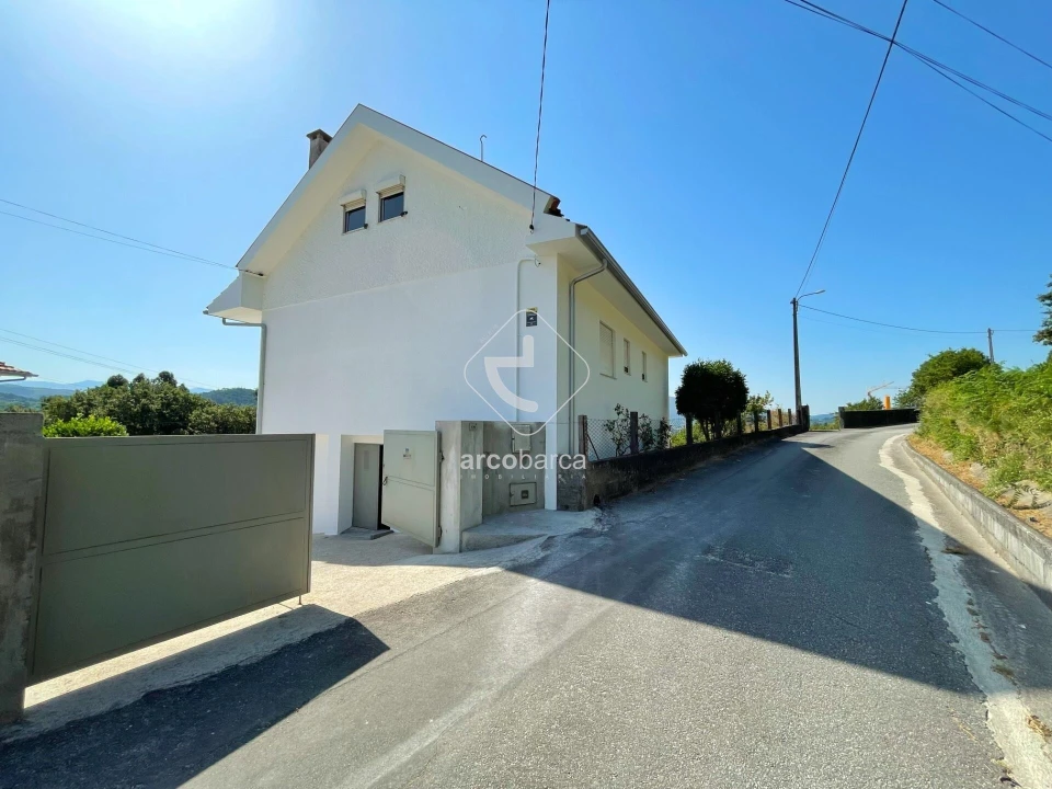 Moradia T4 para Venda em Grade e Carralcova Foto 37