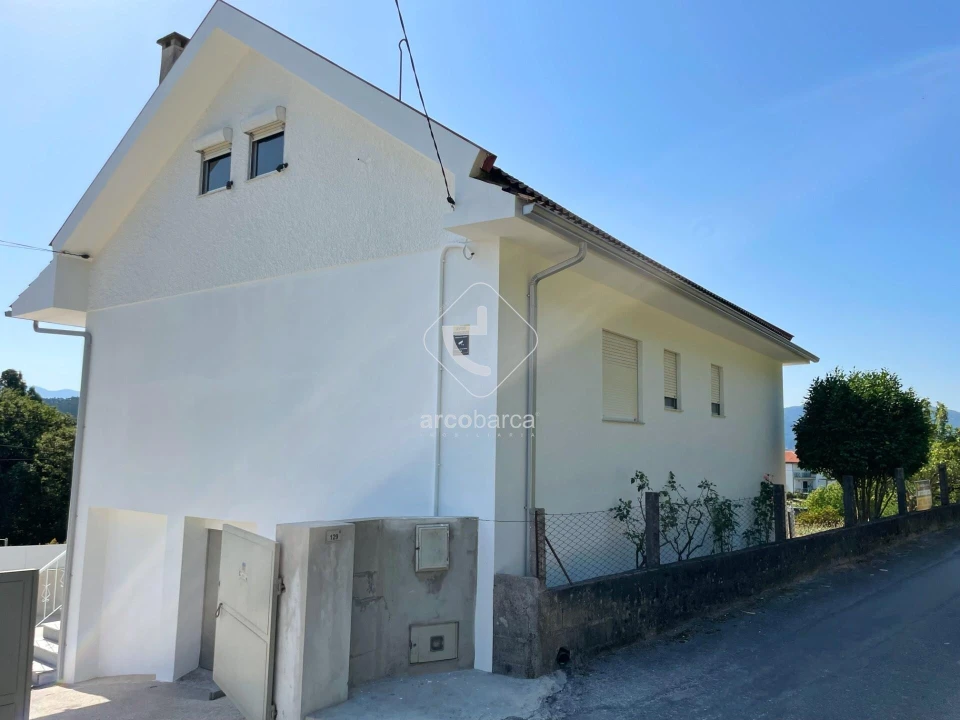 Moradia T4 para Venda em Grade e Carralcova Foto 38