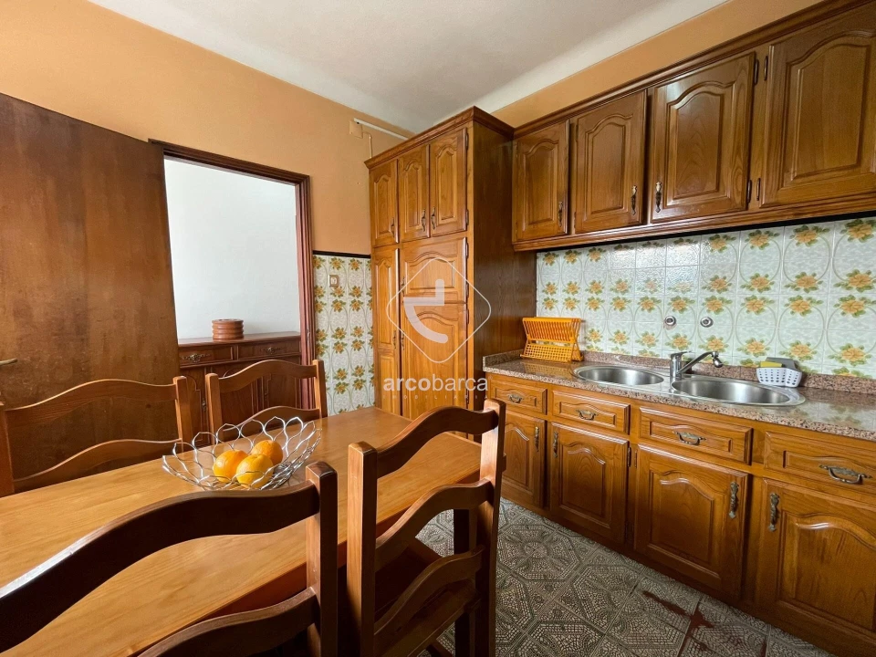 Moradia T4 para Venda em Grade e Carralcova Foto 9