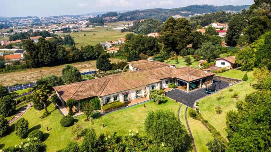 Moradia T4 para Venda em Lemenhe, Mouquim e Jesufrei Foto 1