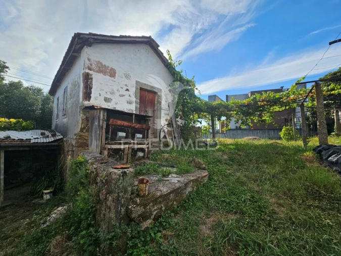 Moradia T4 para Venda em Água Longa Foto 3